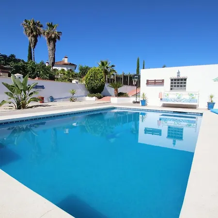 Tess Olsson Hotel Alhaurín de la Torre