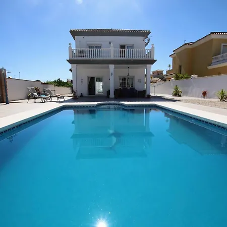 Villa Tess Olsson *